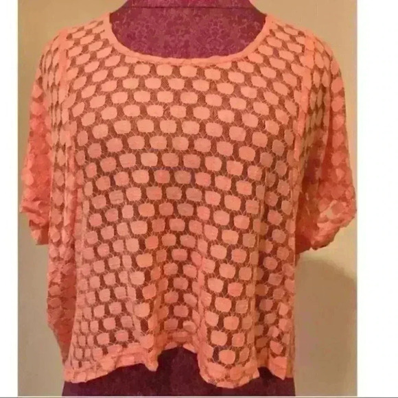 h.i.p. Tops - hip happening in the present Top High-low Coral